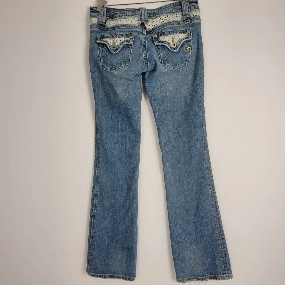 Miss Me Rare Hard To Find *White Eyelet Bootcut Jeans Size 27